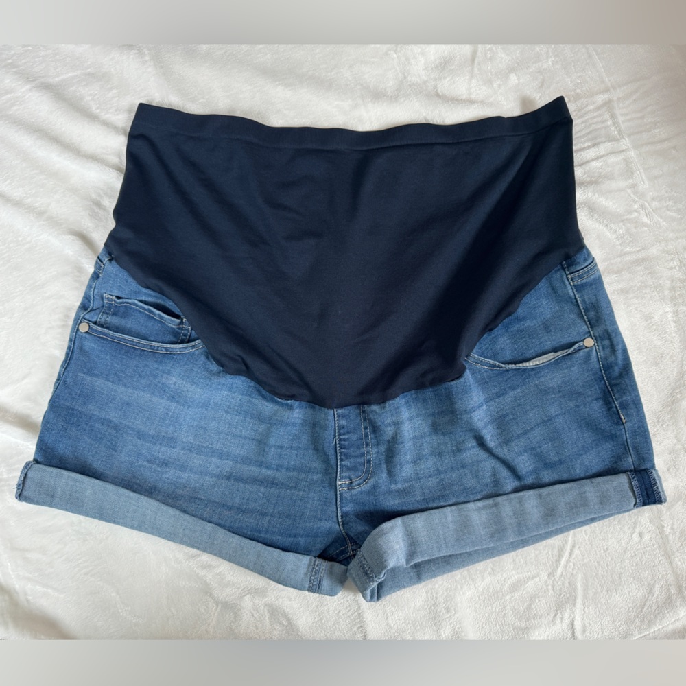 Jean Maternity Shorts Full Panel - XXL - LIKE NEW!